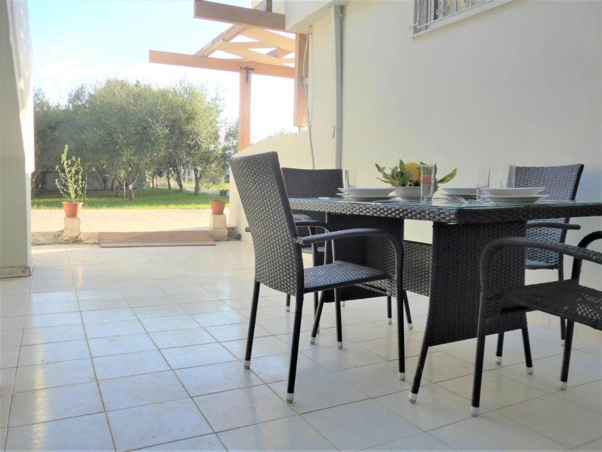 Kalamaki Plaza Apartments Dış mekan fotoğraf