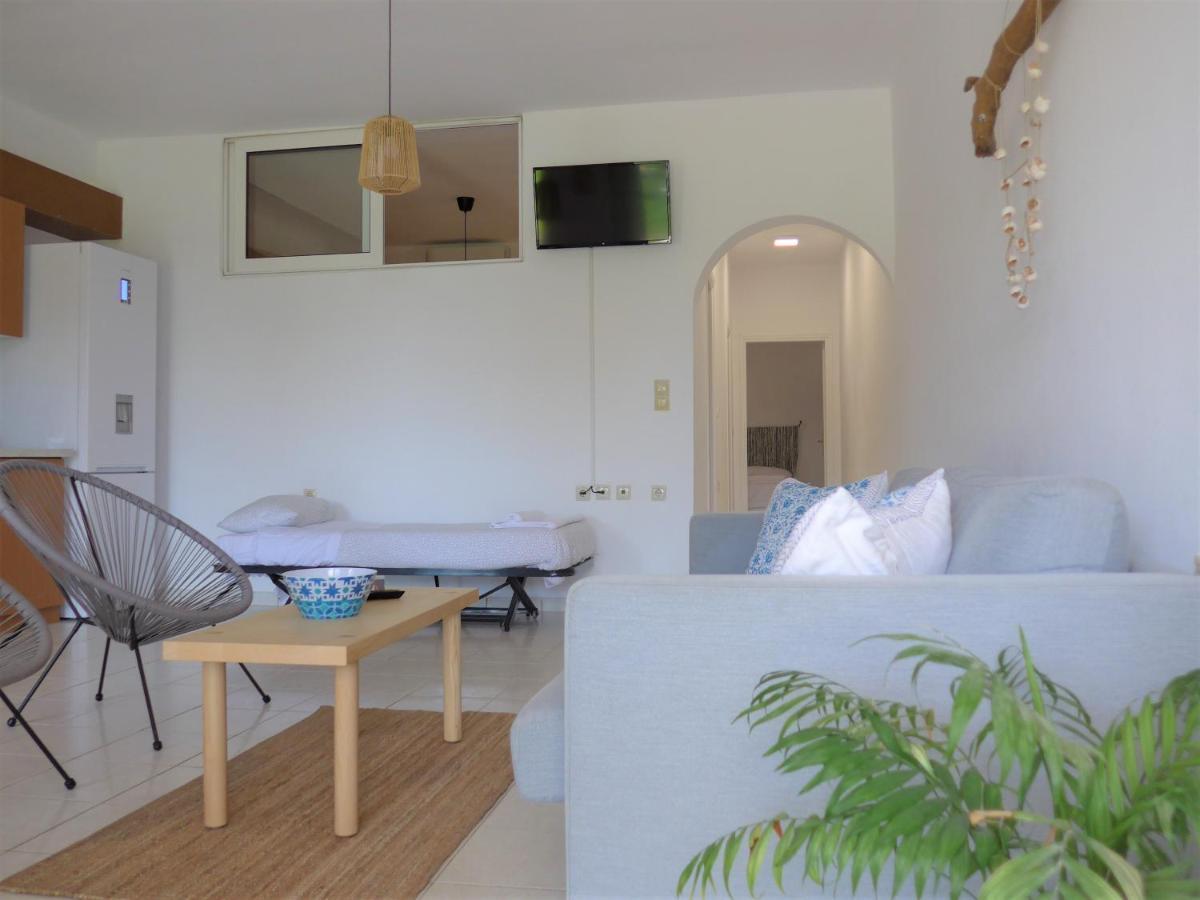 Kalamaki Plaza Apartments Dış mekan fotoğraf