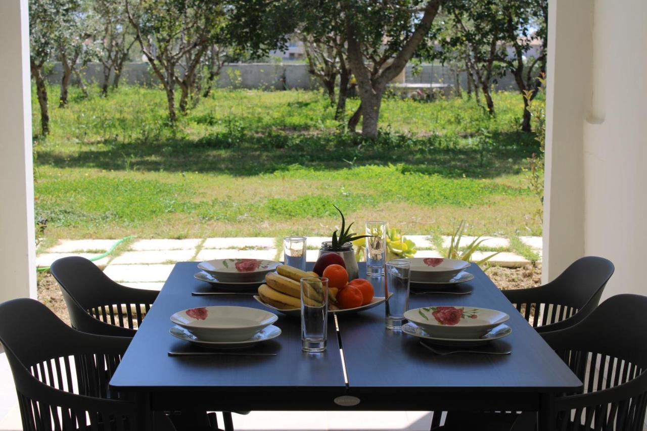 Kalamaki Plaza Apartments Dış mekan fotoğraf