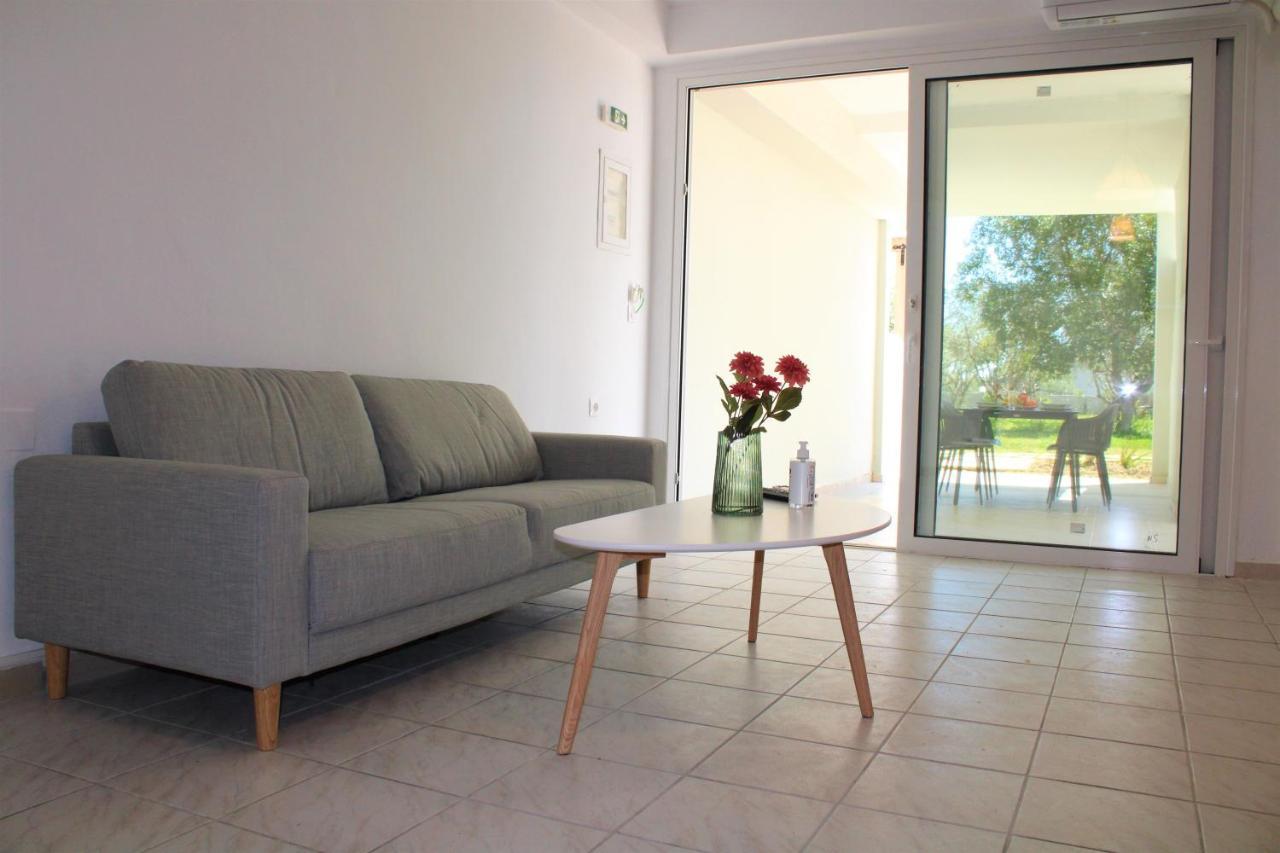 Kalamaki Plaza Apartments Dış mekan fotoğraf