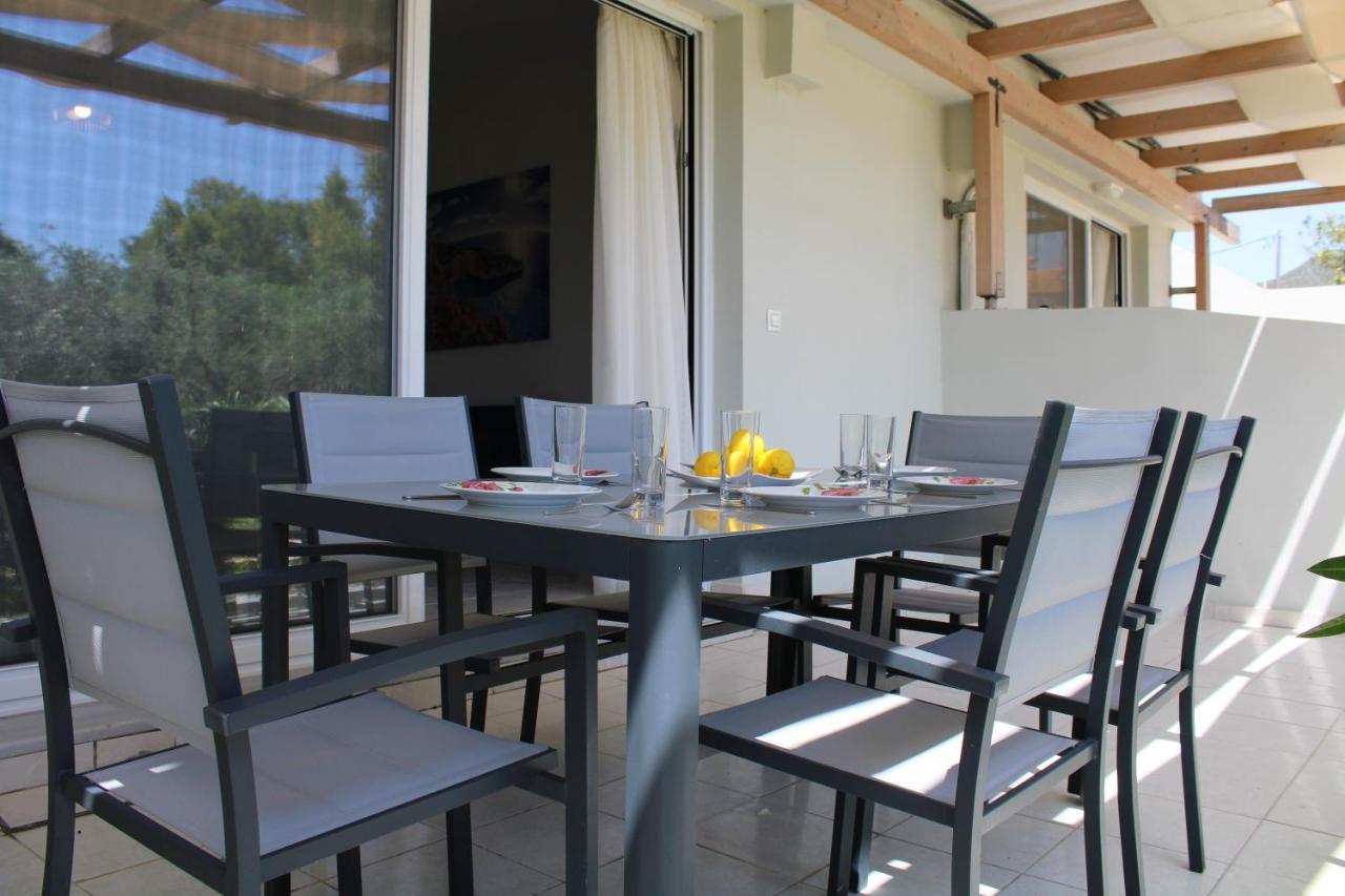 Kalamaki Plaza Apartments Dış mekan fotoğraf