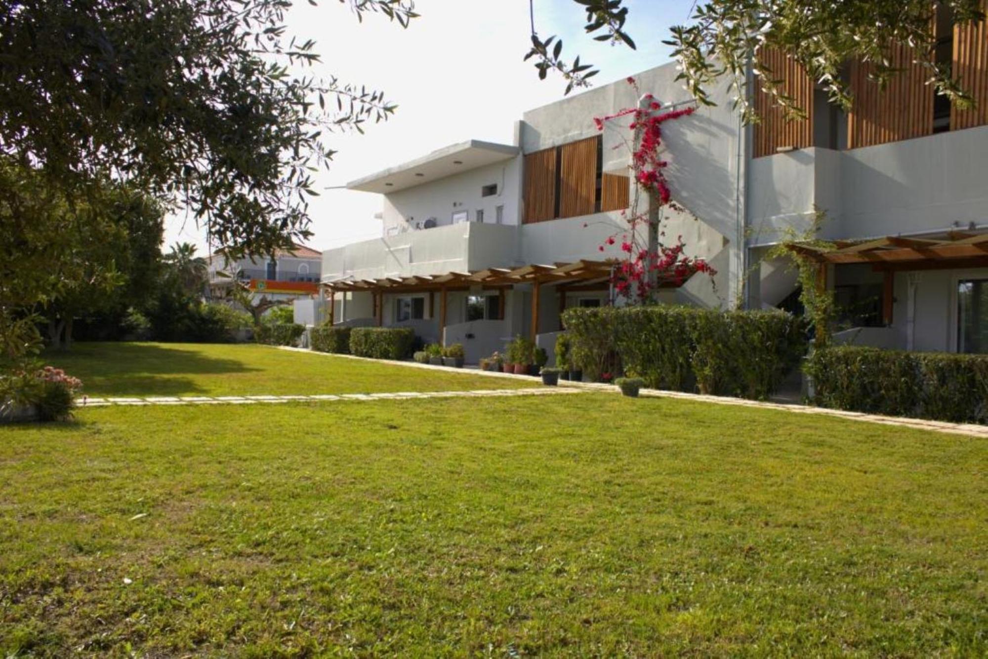 Kalamaki Plaza Apartments Dış mekan fotoğraf